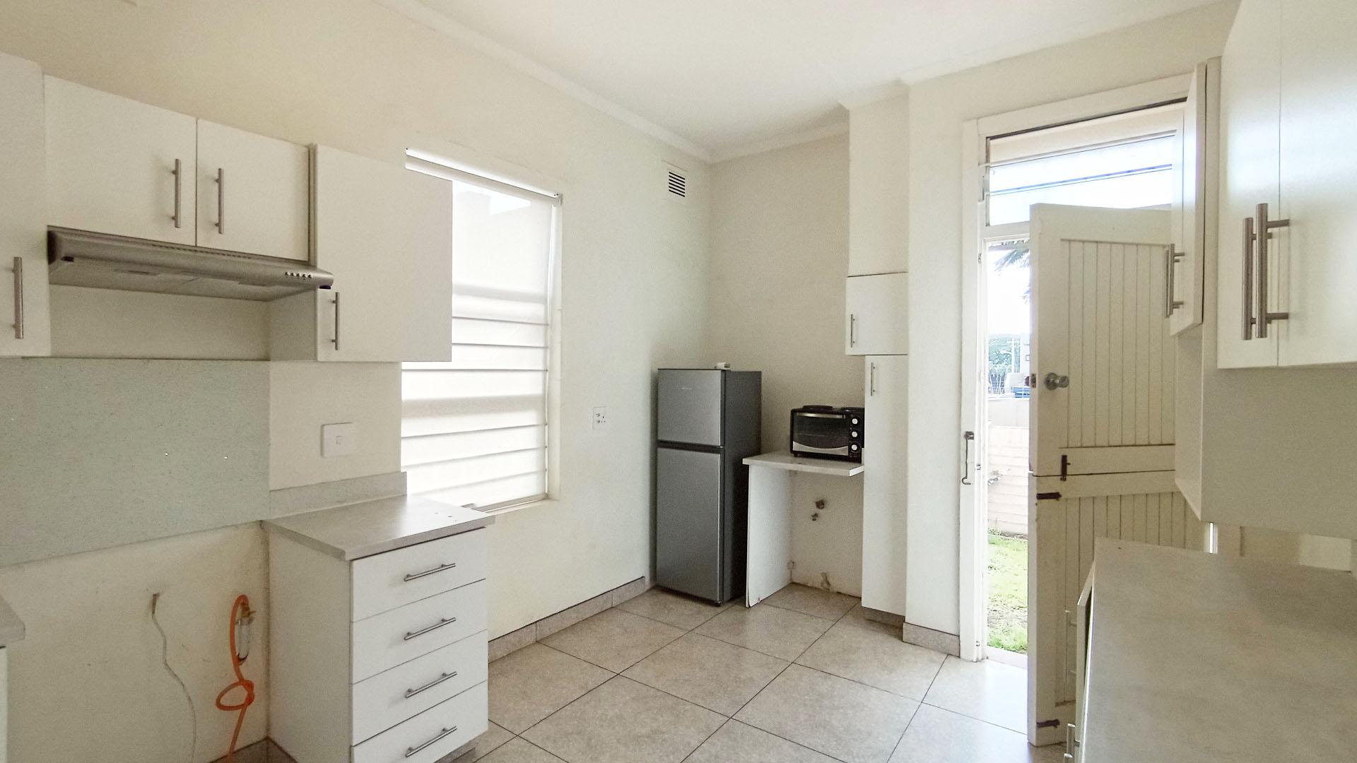 Kitchen - 15 square meters of property in Glenwood - DBN