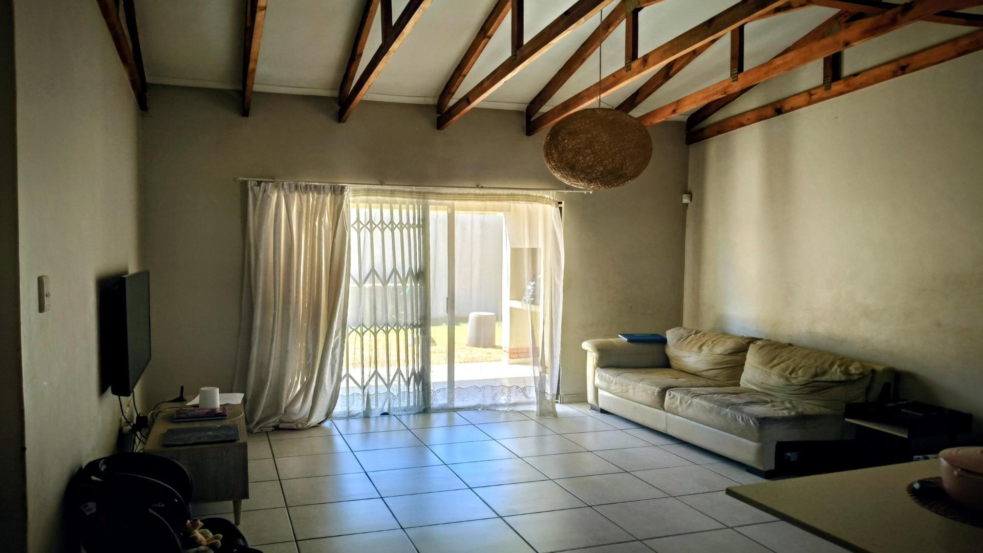 Lounges of property in Waterkloof (Rustenburg)