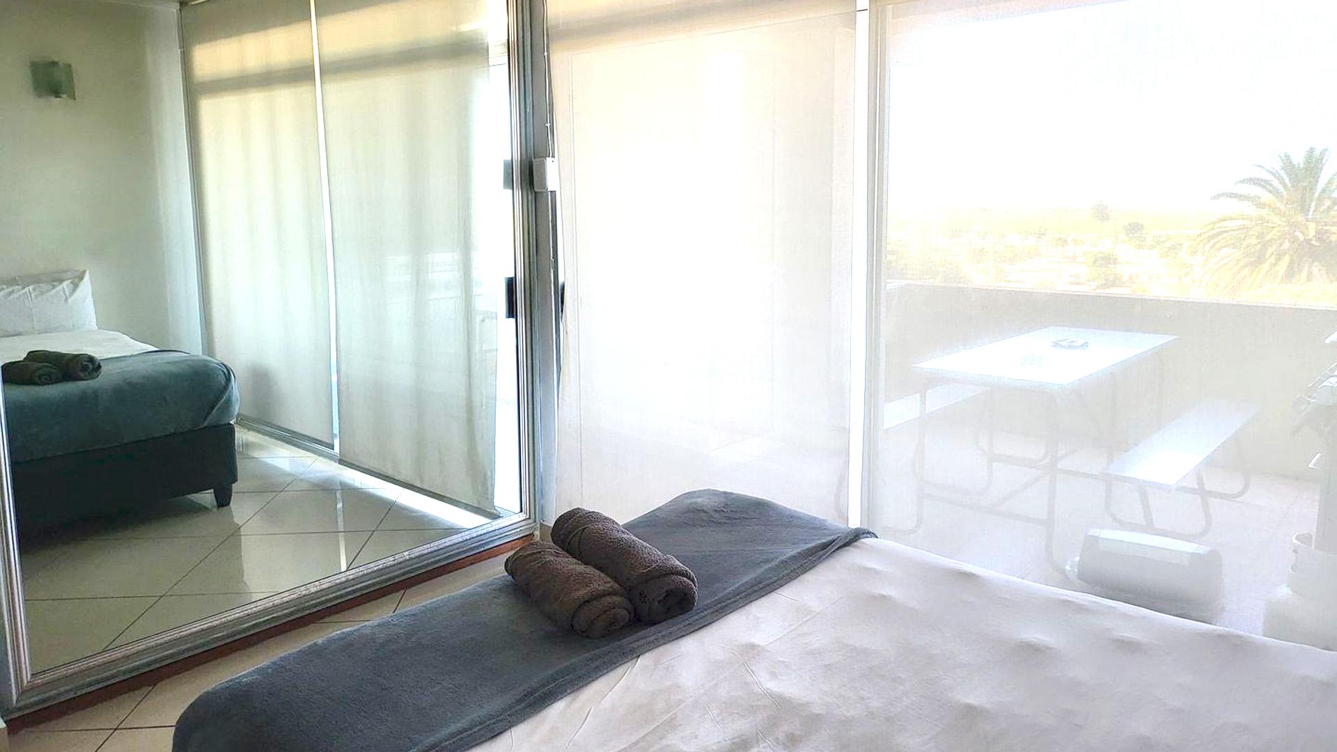 Bed Room 2 of property in Humewood 