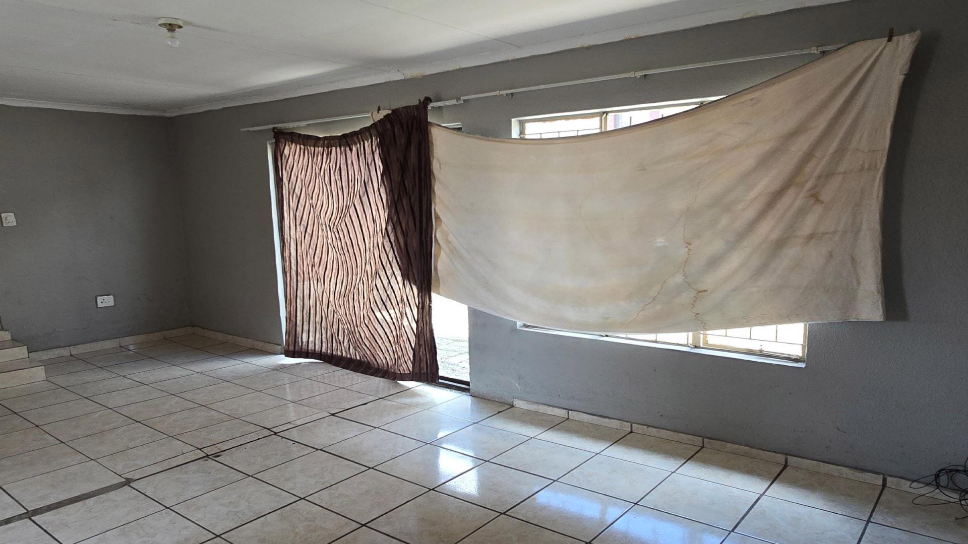 Lounges of property in Duvha Park