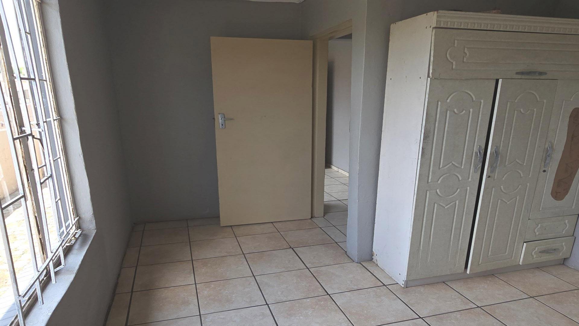 Bed Room 2 of property in Duvha Park