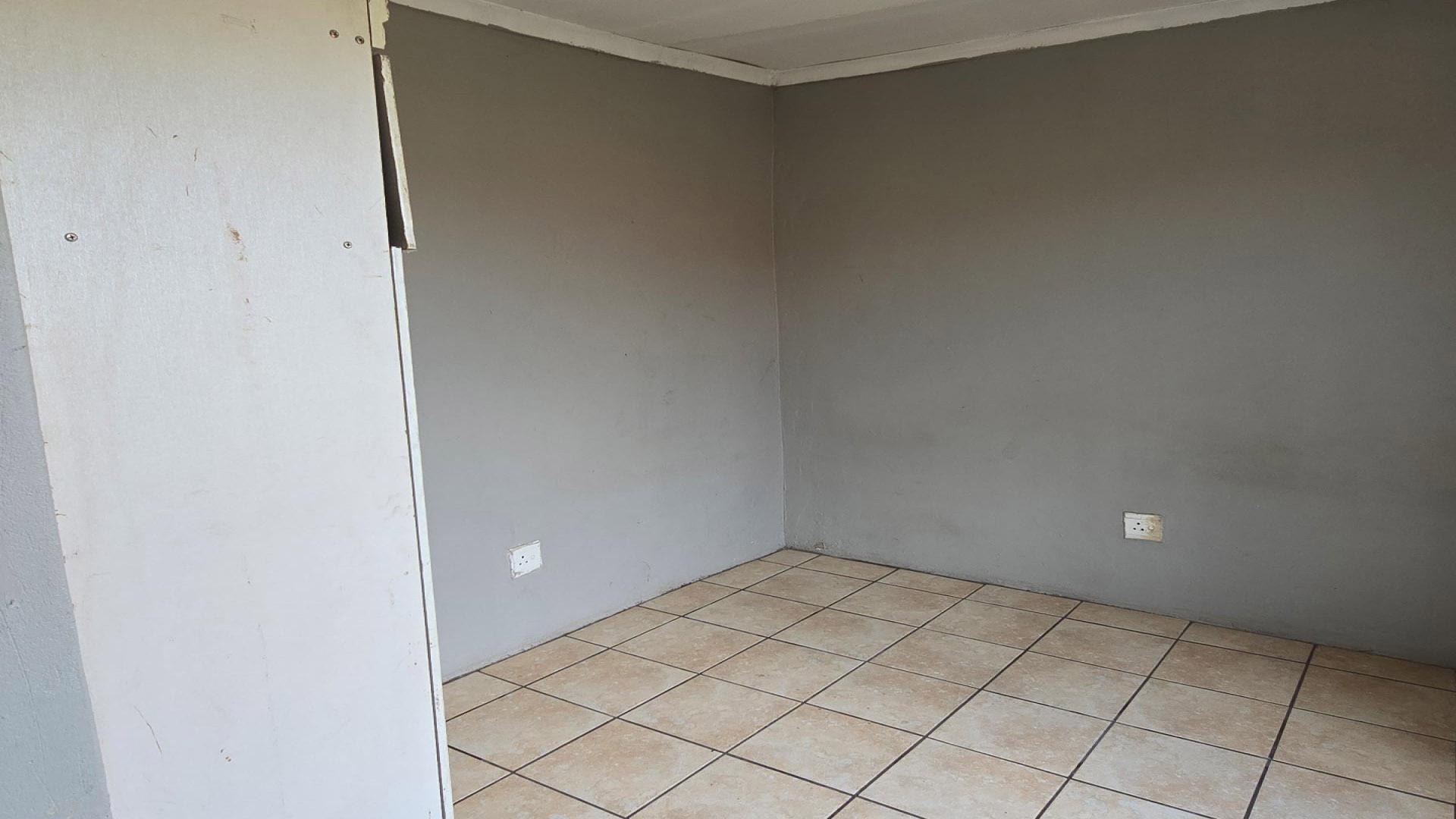 Bed Room 2 of property in Duvha Park