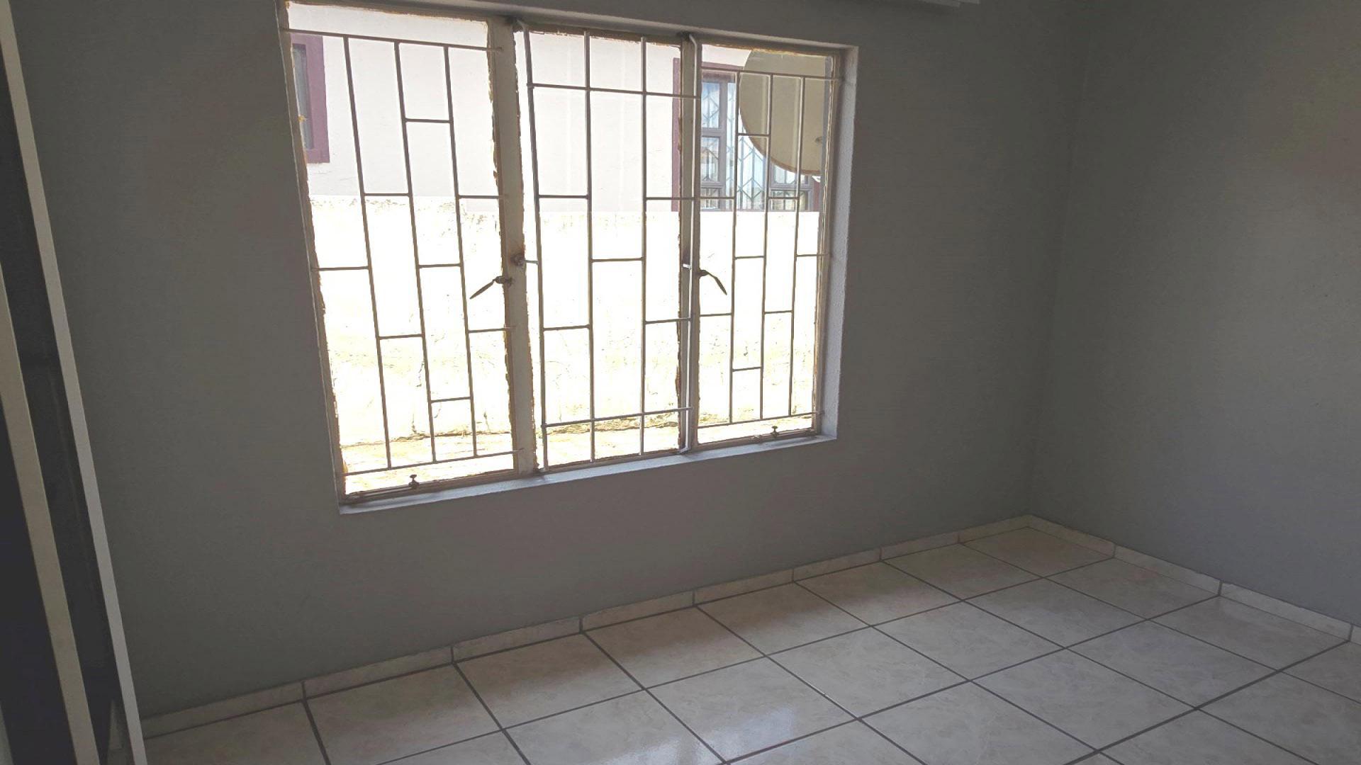 Bed Room 3 of property in Duvha Park