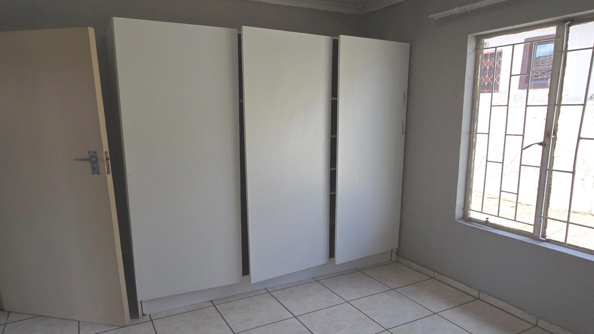 Bed Room 3 of property in Duvha Park