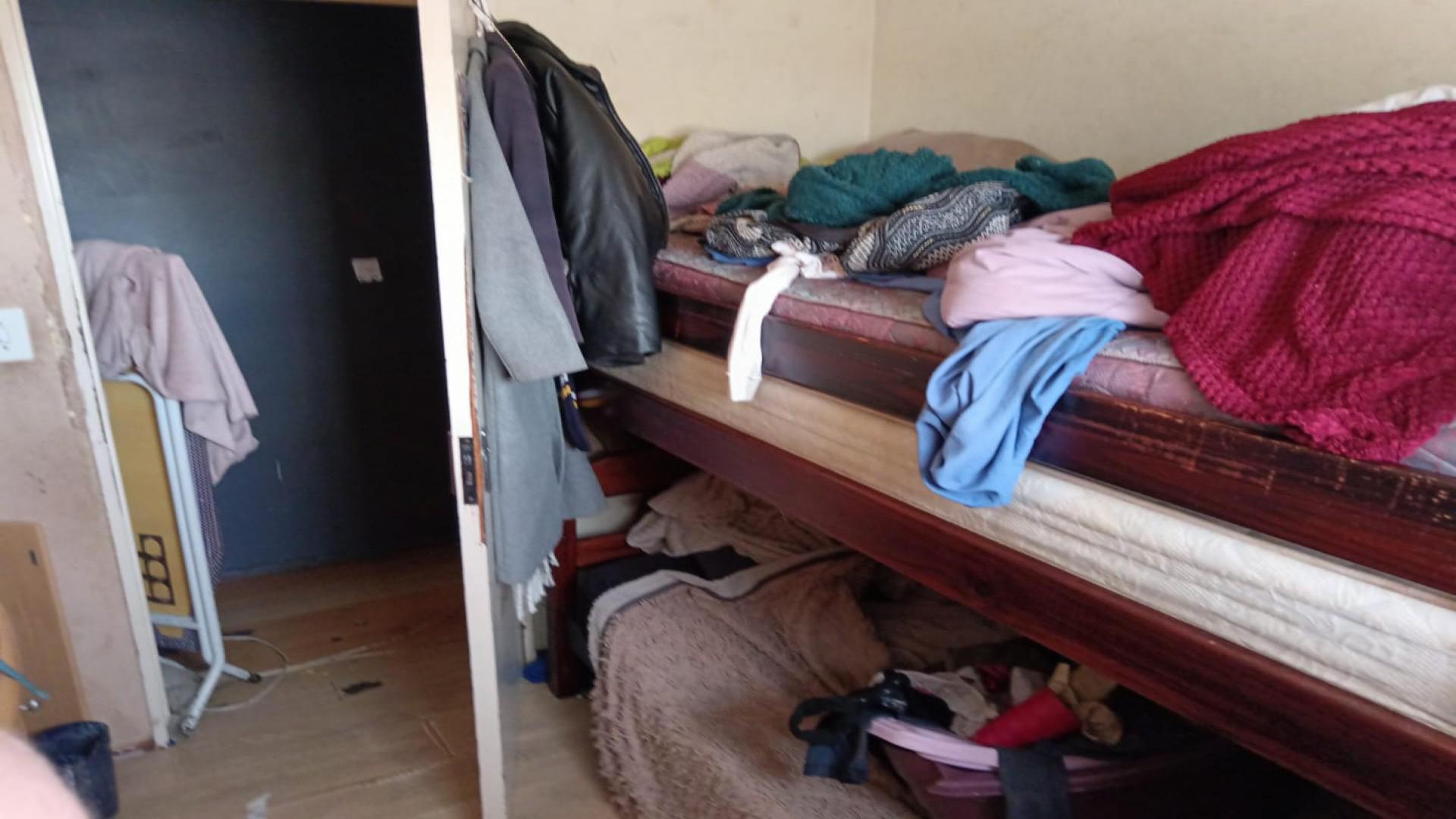 Bed Room 1 of property in Phoenix (Milnerton)