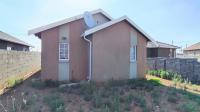 Front View of property in Savanna City