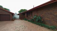 Front View of property in Sunninghill