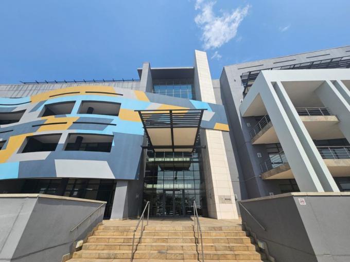 Commercial to Rent in Menlyn - Property to rent - MR693865