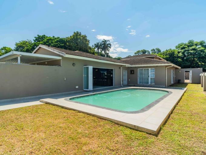 6 Bedroom House for Sale For Sale in Queensburgh - MR693896