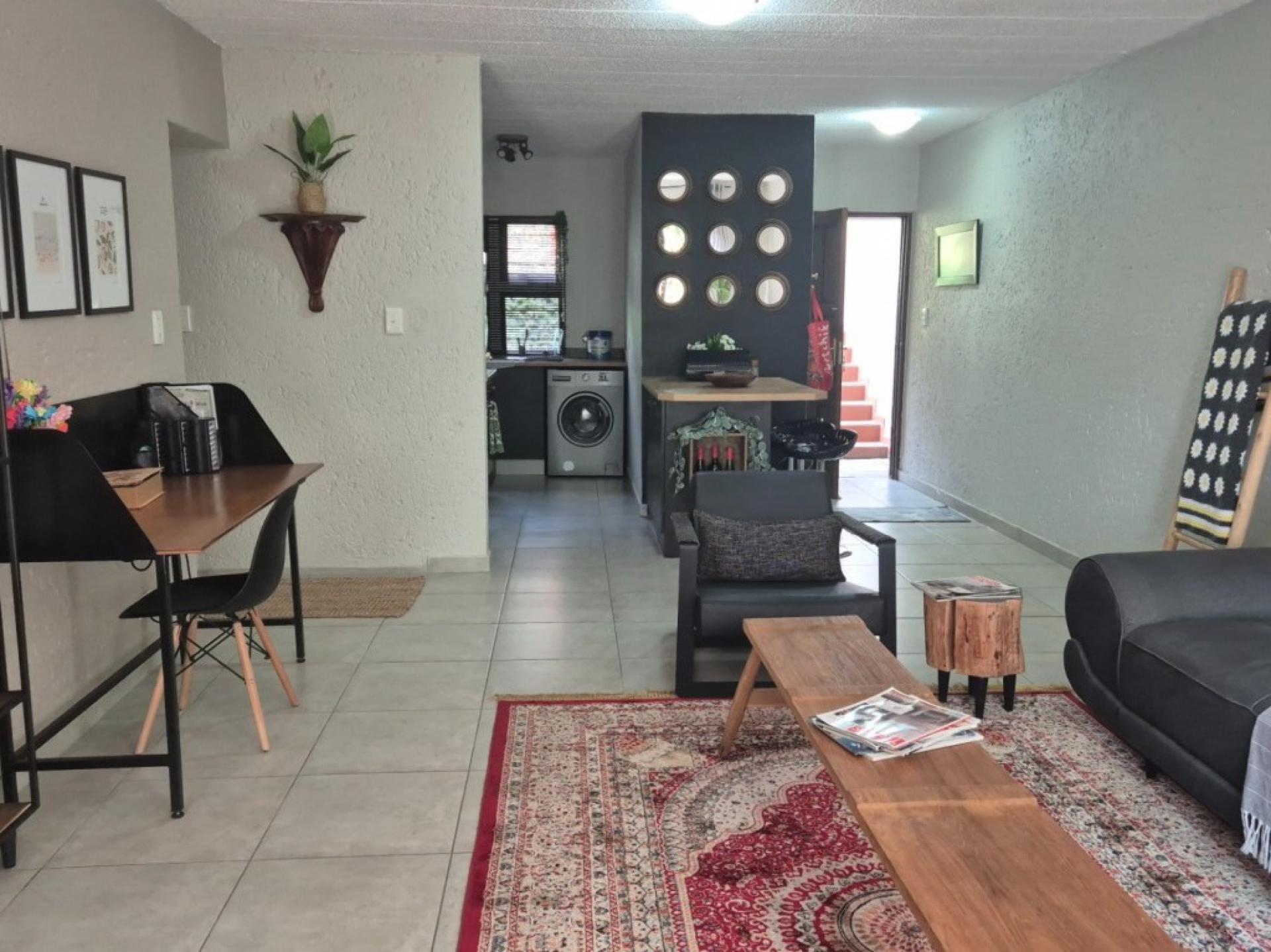  of property in Helderkruin