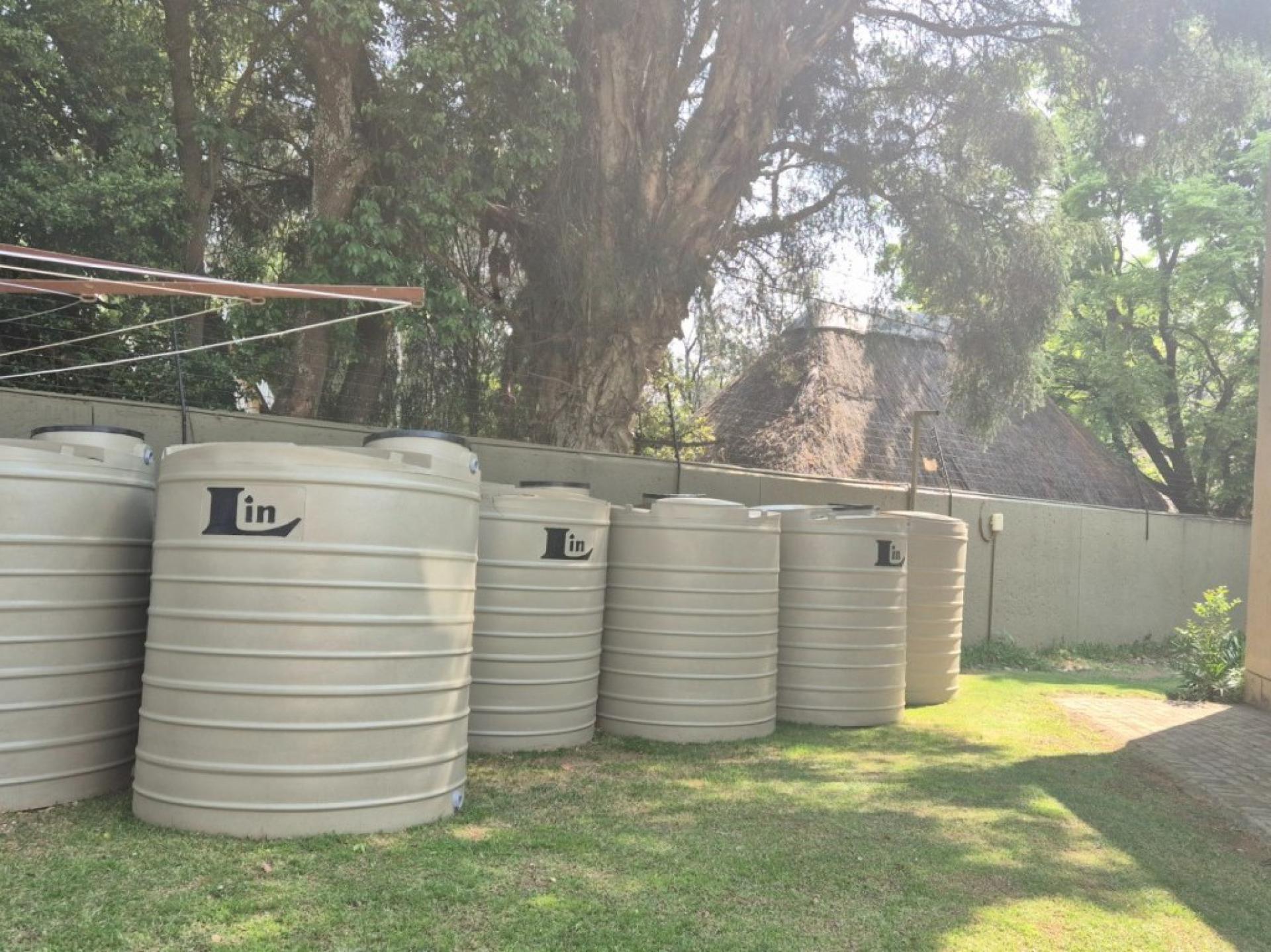  of property in Helderkruin