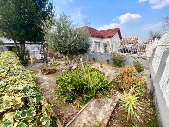3 Bedroom House for Sale For Sale in Kenilworth - JHB - MR693929