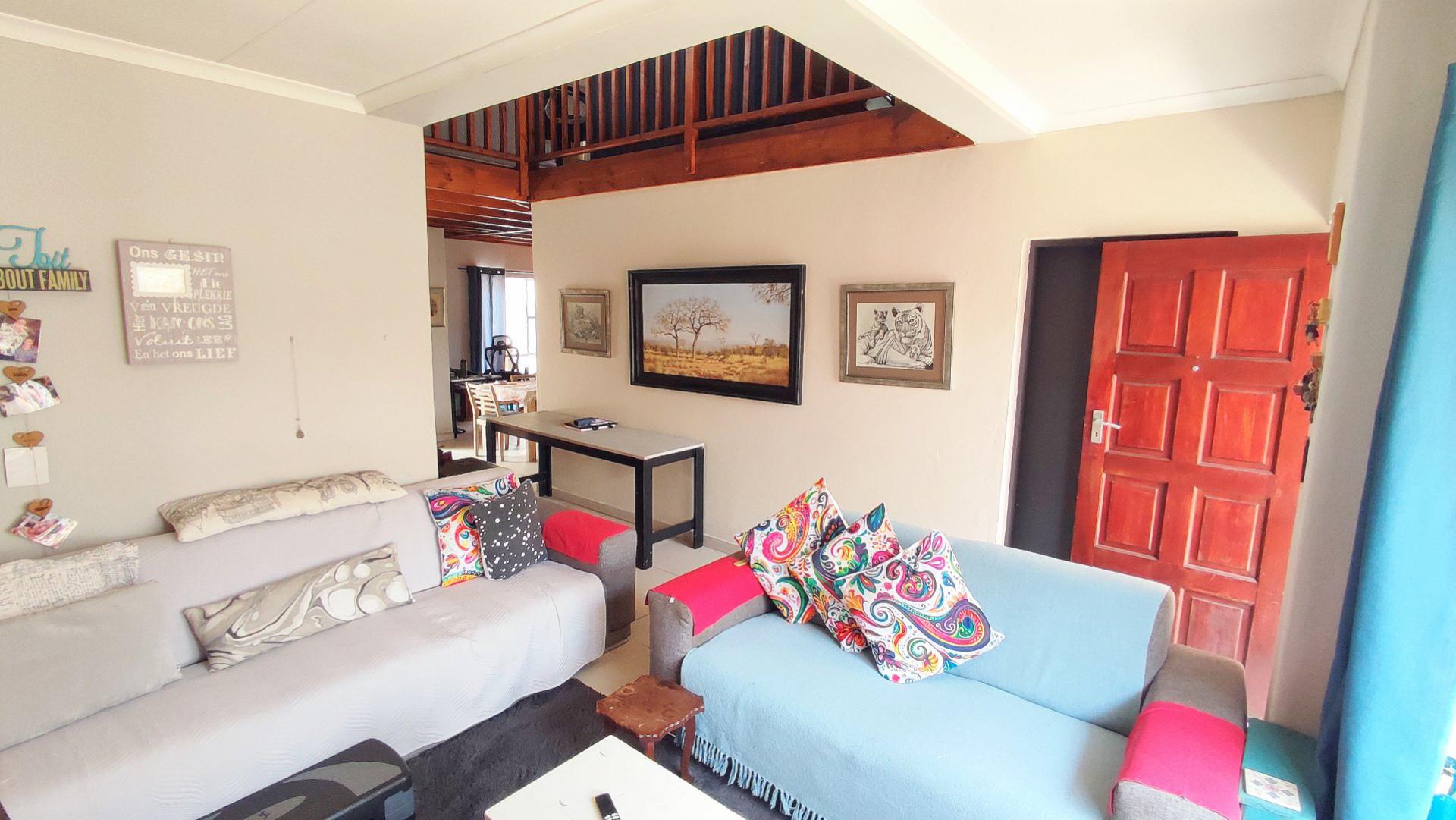  of property in Amberfield Crest
