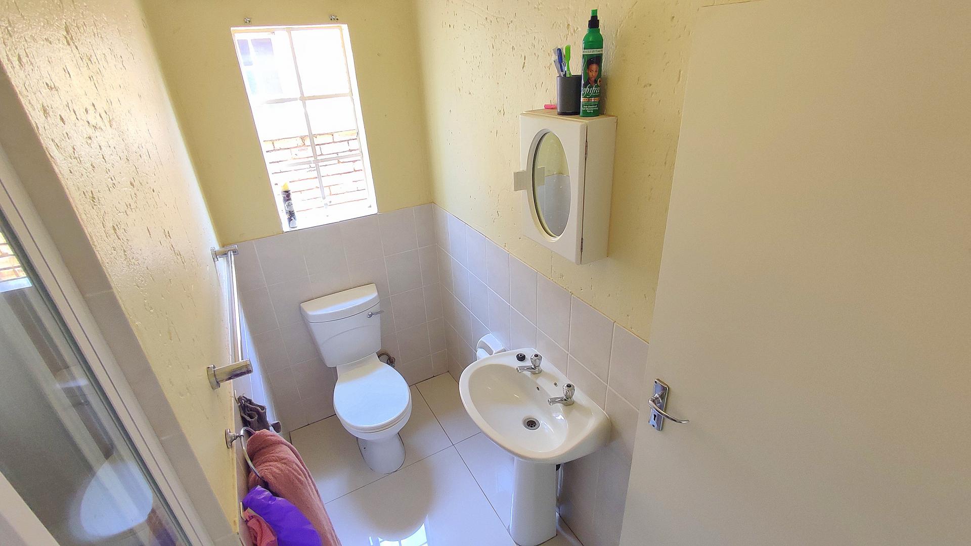  of property in Heuwelsig Estate