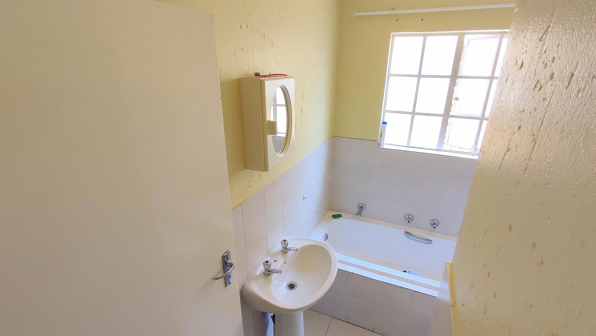  of property in Heuwelsig Estate