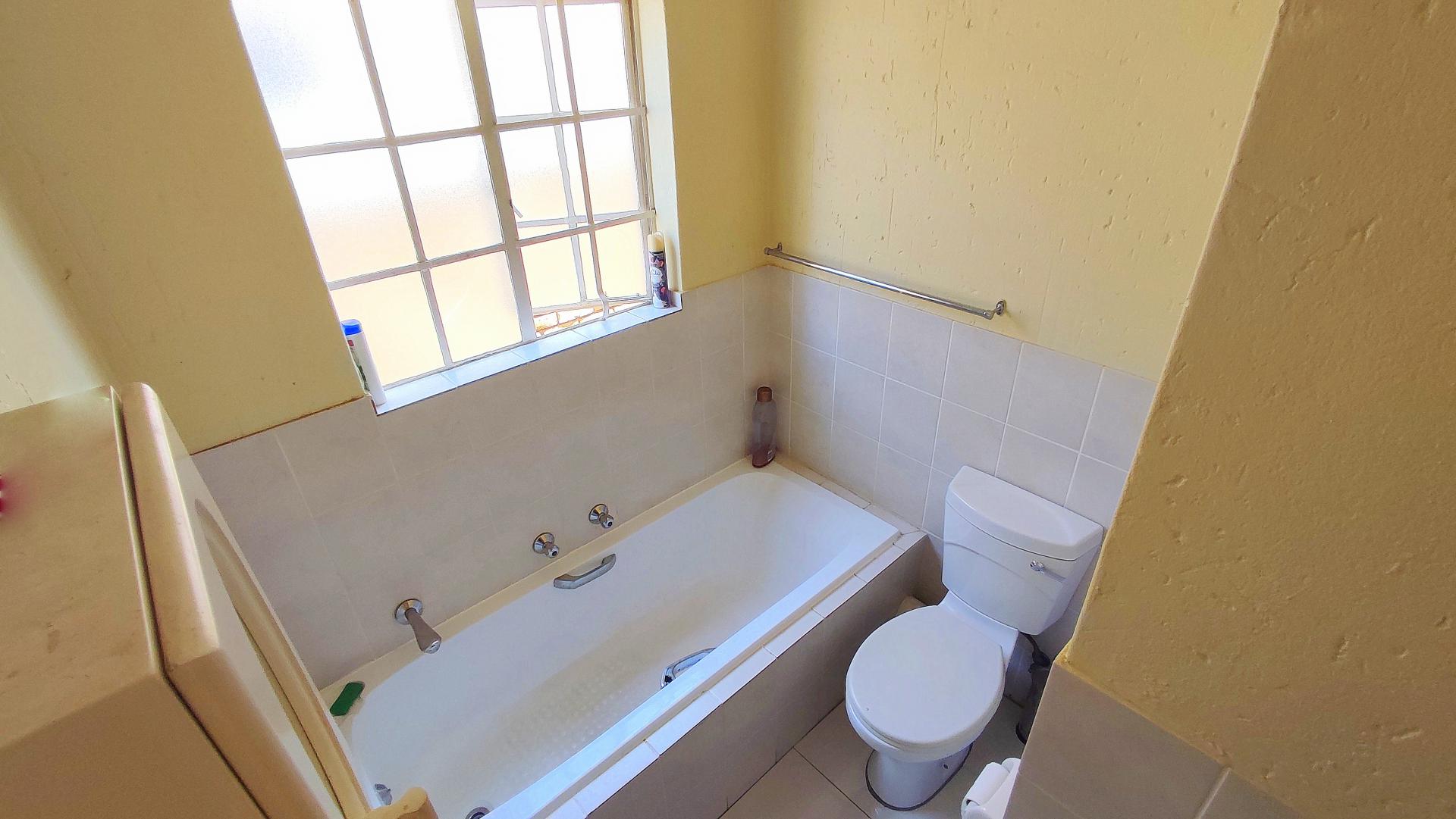  of property in Heuwelsig Estate