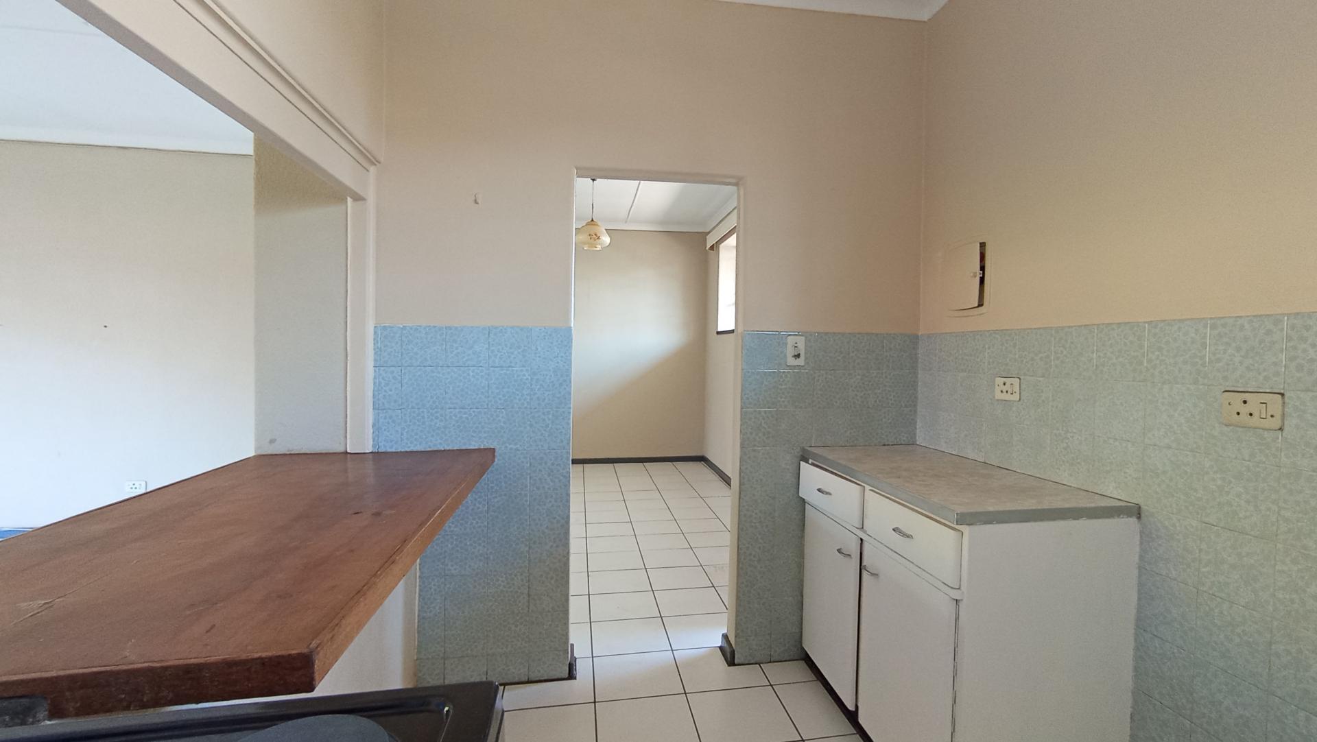 Kitchen - 10 square meters of property in Lyndhurst