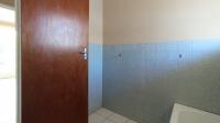 Bathroom 2 - 5 square meters of property in Lyndhurst