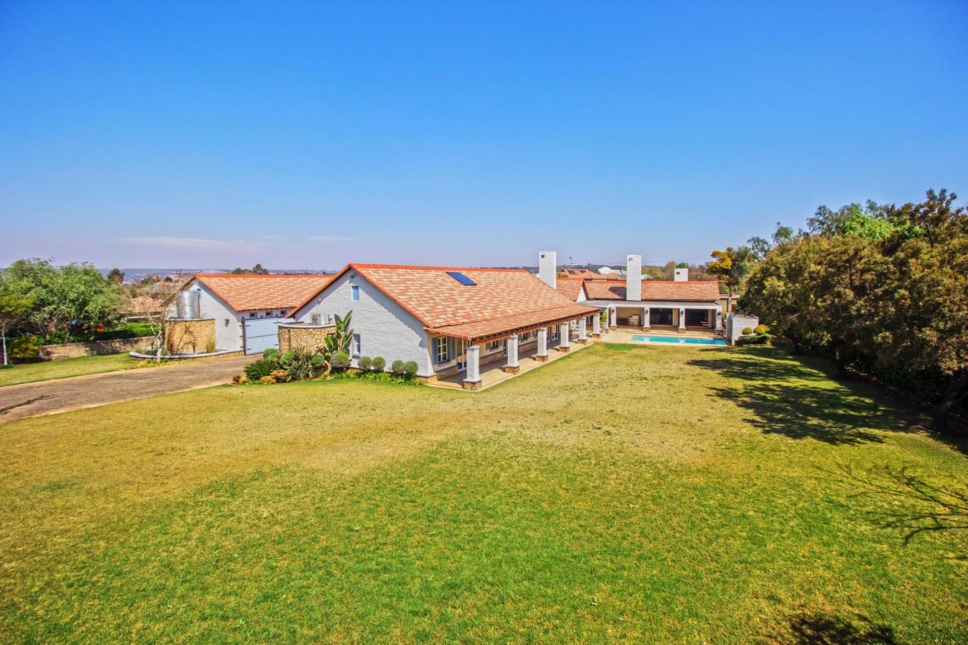  of property in Zwavelpoort
