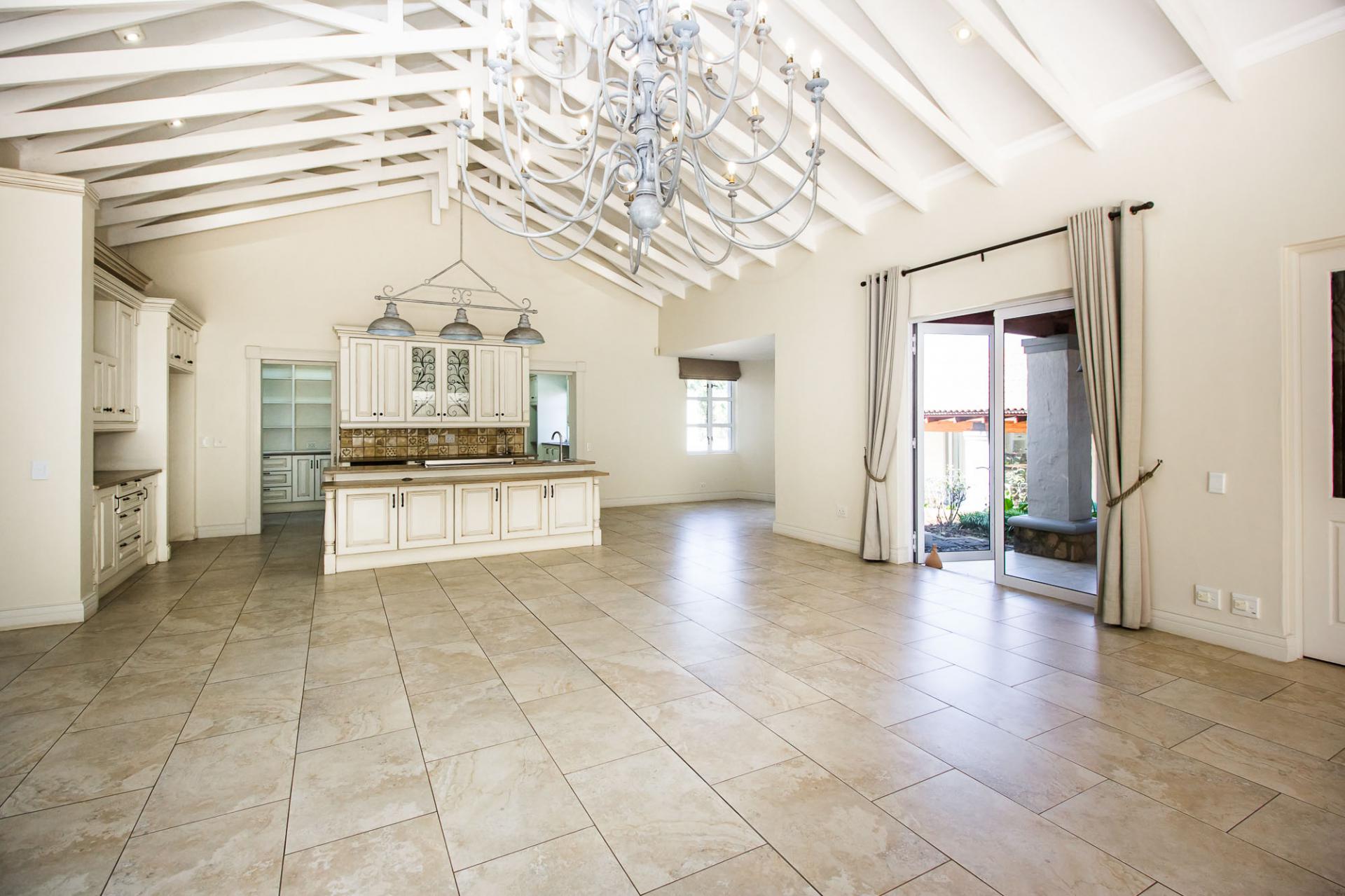  of property in Zwavelpoort