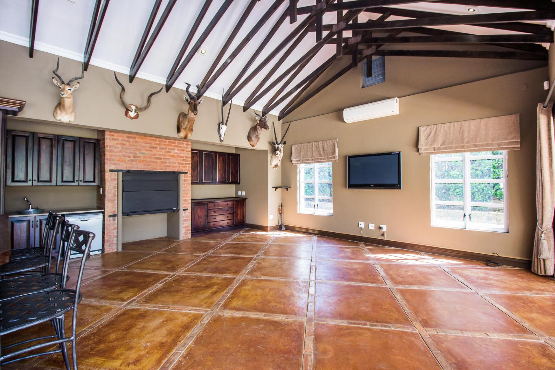  of property in Zwavelpoort