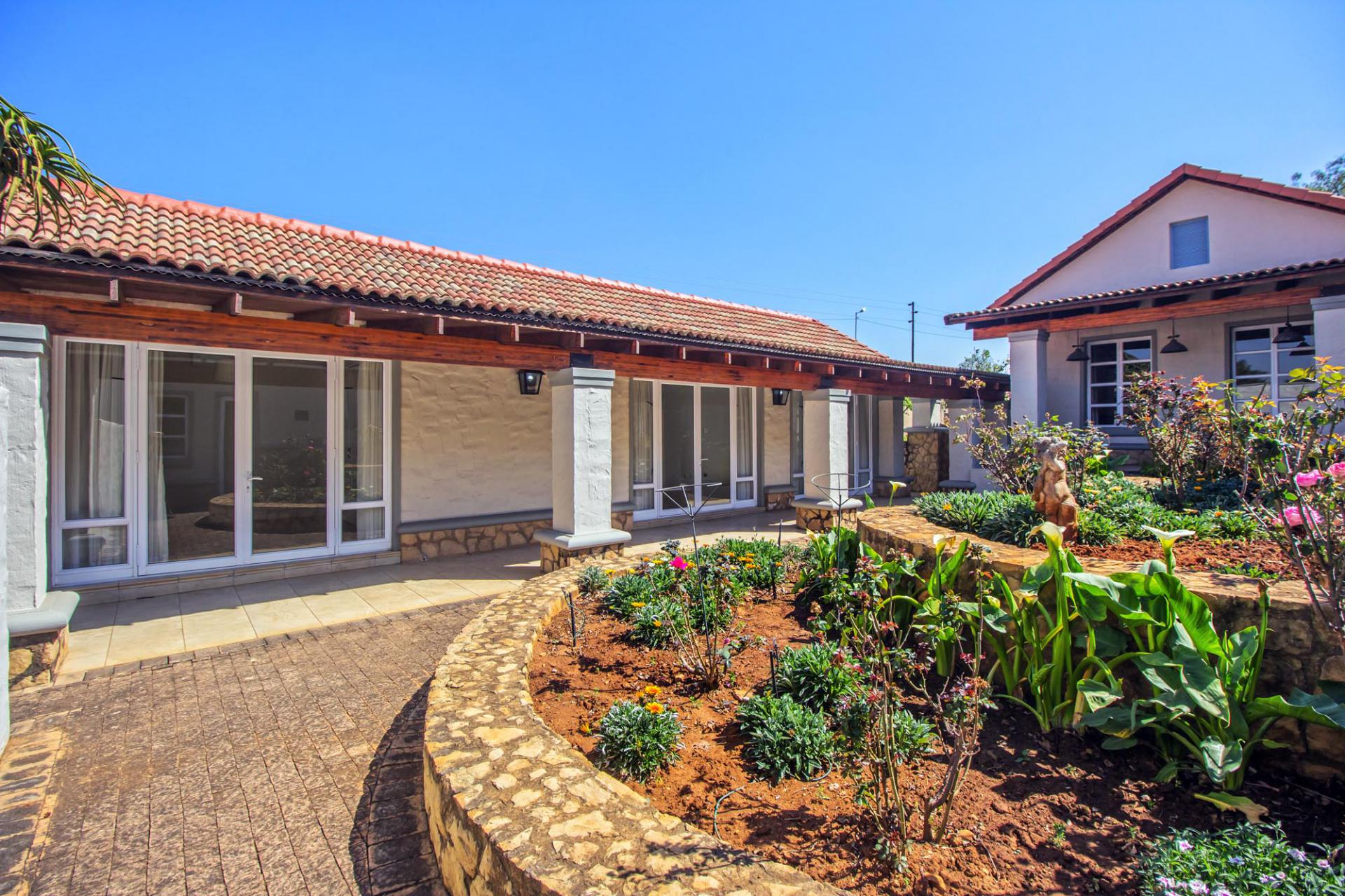  of property in Zwavelpoort