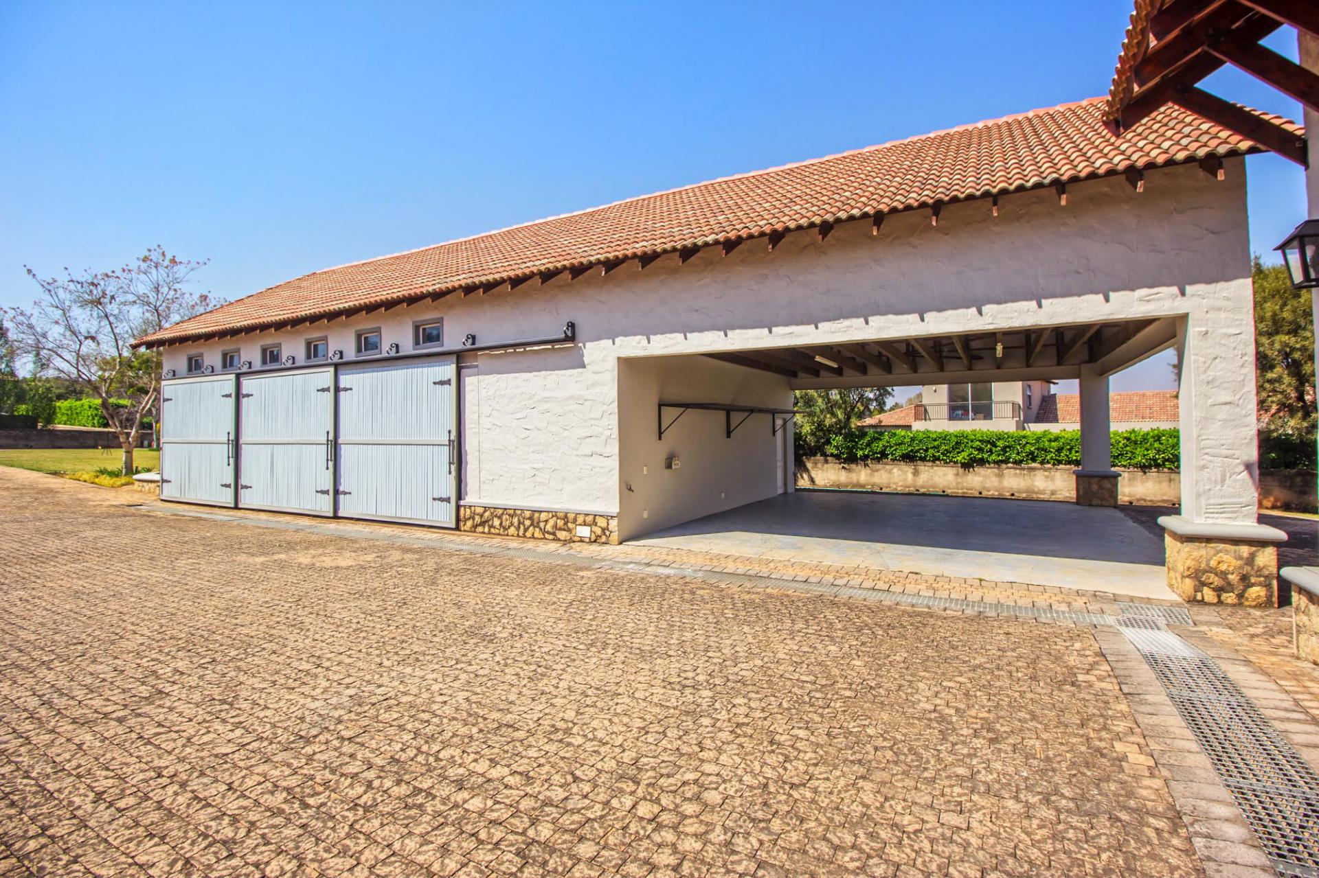  of property in Zwavelpoort