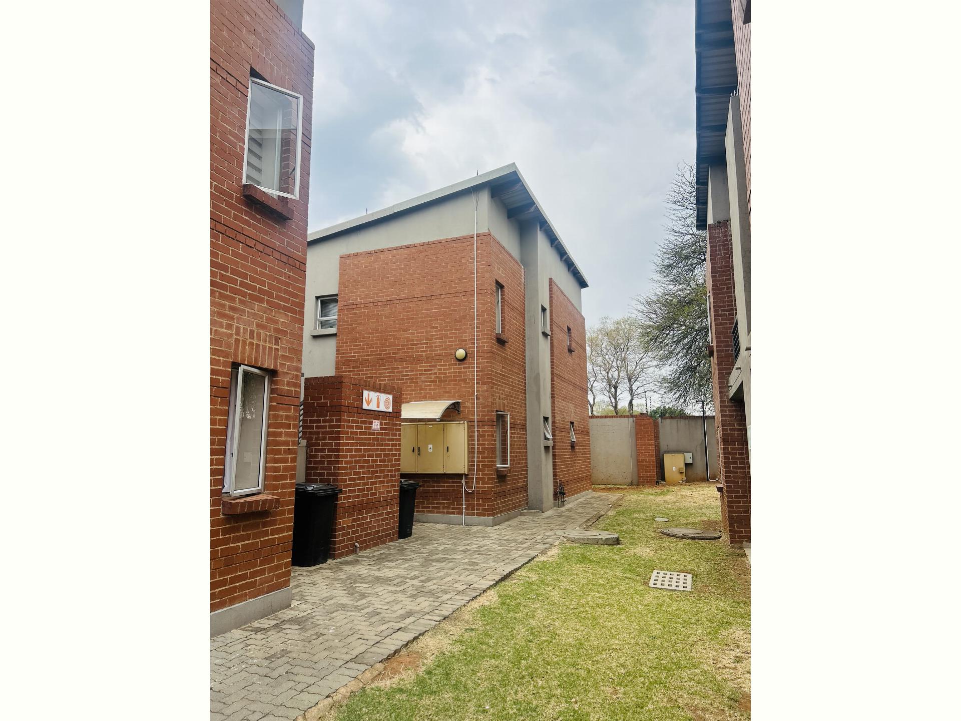  of property in Esther Park