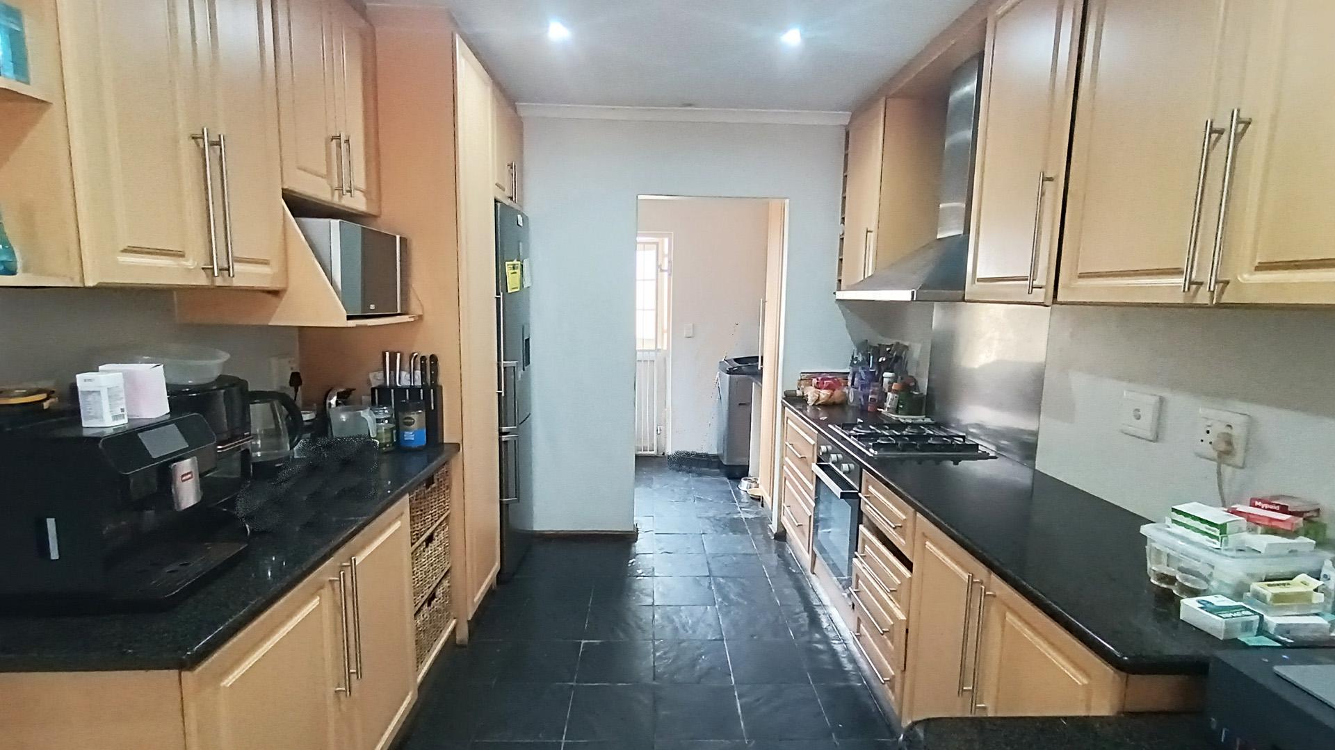 Kitchen - 11 square meters of property in Kuils River