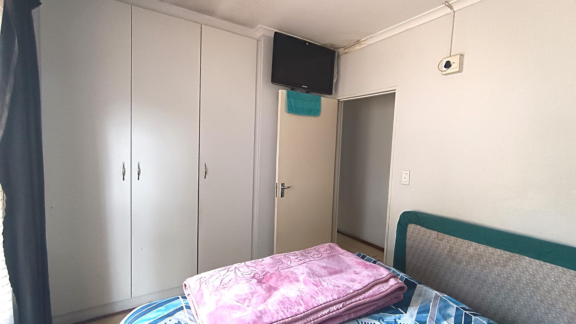 Bed Room 2 - 9 square meters of property in Kuils River