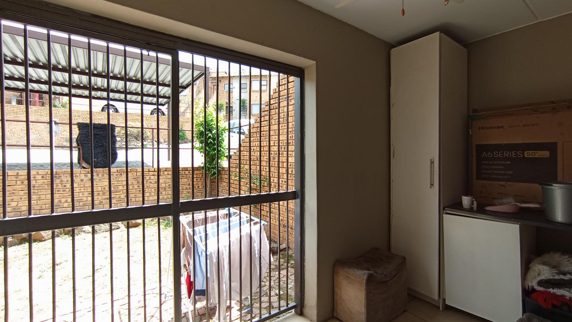 Patio - 11 square meters of property in Buccleuch