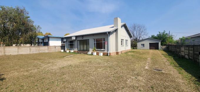 3 Bedroom House for Sale For Sale in Newcastle - MR694048
