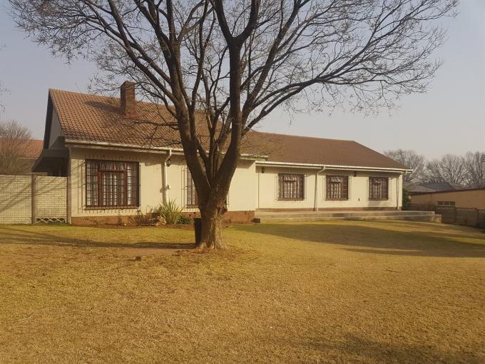 Guest House for Sale For Sale in Ermelo - MR694049