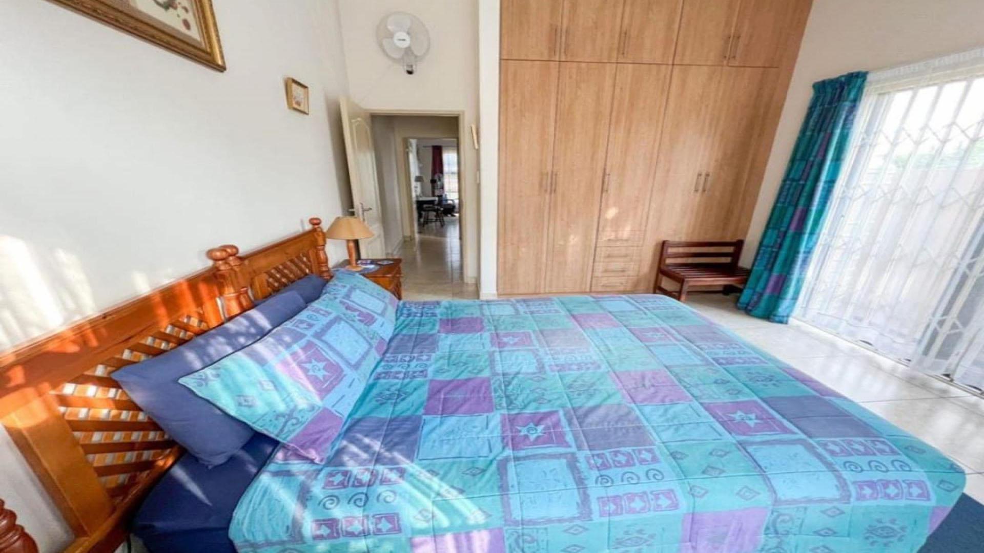 Bed Room 1 of property in Kosmos