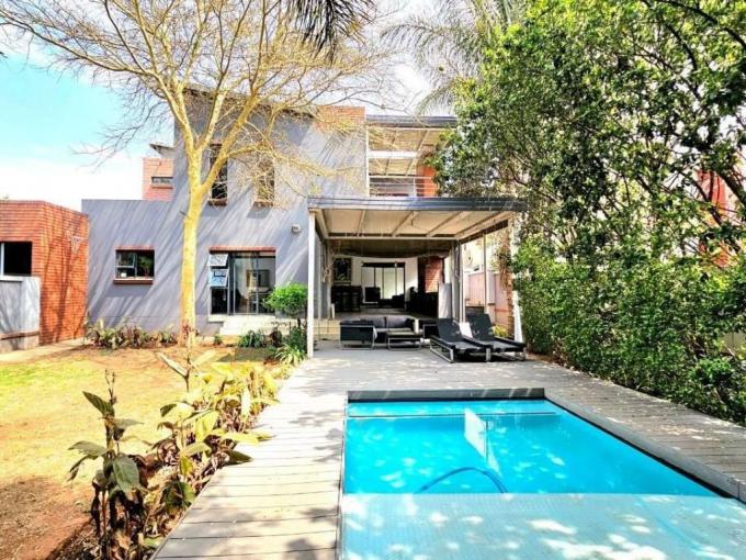4 Bedroom House for Sale For Sale in Midlands Estate - MR694076