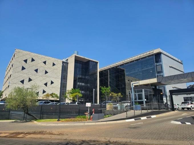 Commercial to Rent in Menlyn - Property to rent - MR694080