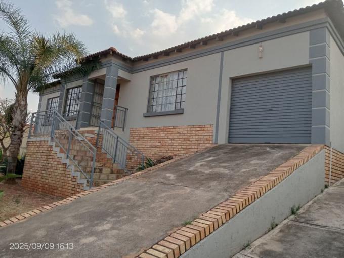 3 Bedroom House to Rent in Geelhoutpark - Property to rent - MR694089