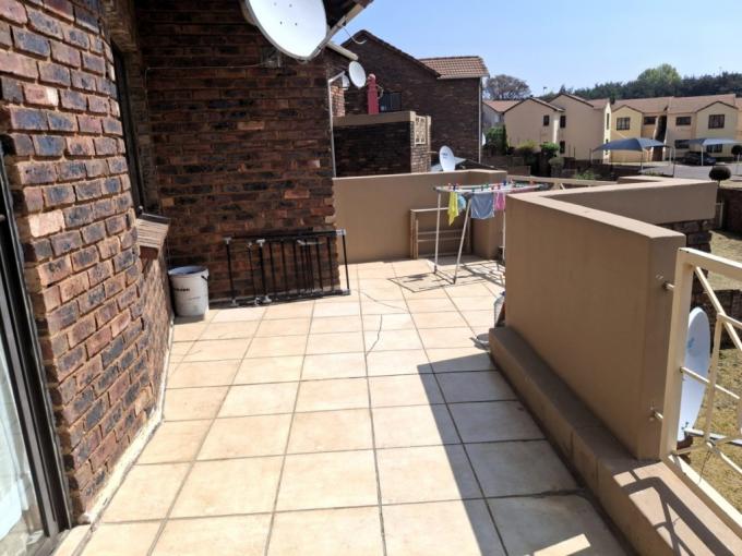 2 Bedroom Simplex for Sale For Sale in Mondeor - MR694128