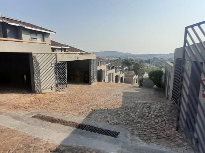 3 Bedroom Simplex for Sale For Sale in Ridgeway - MR694142