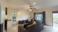 Lounges - 28 square meters of property in Northdene 