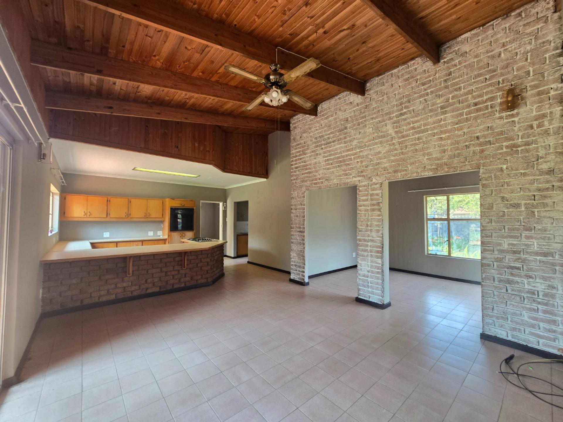  of property in Flora Park 