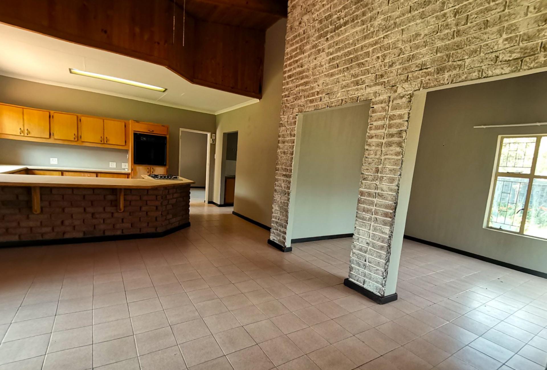  of property in Flora Park 