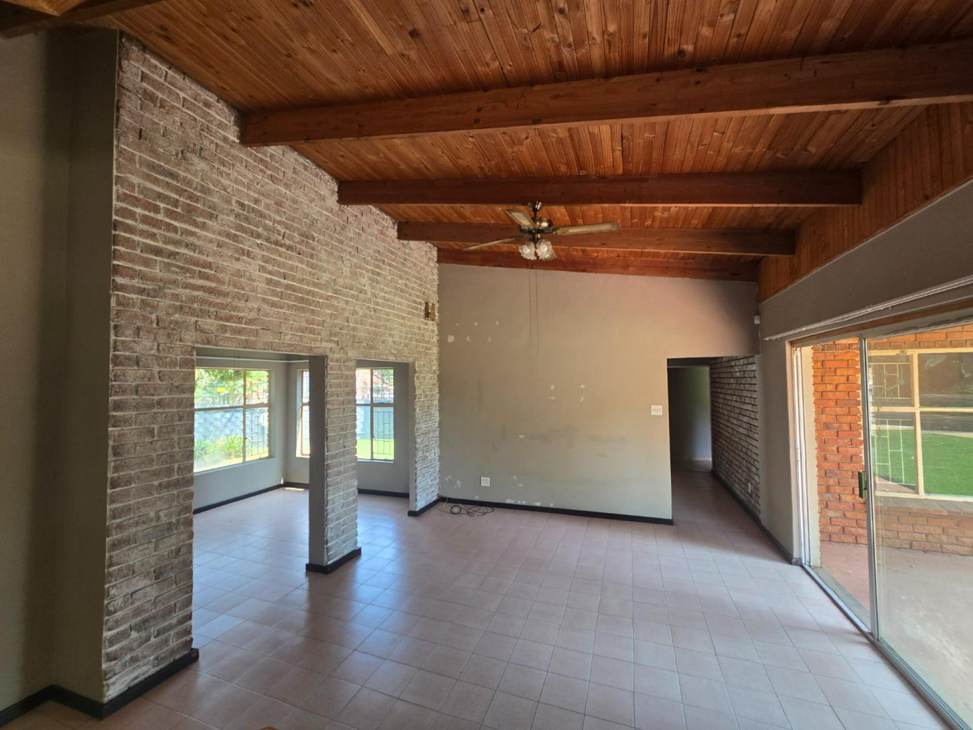  of property in Flora Park 