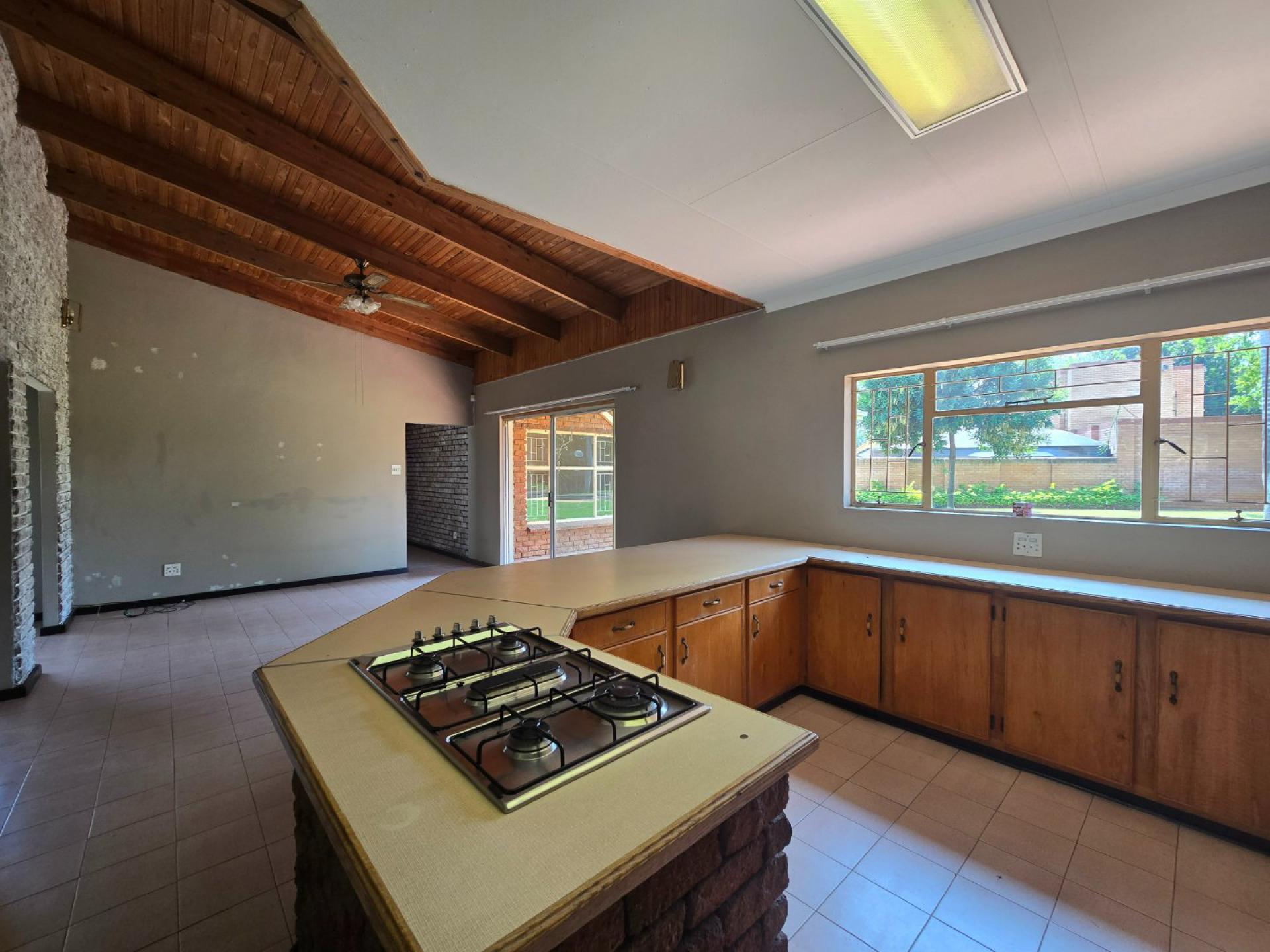  of property in Flora Park 