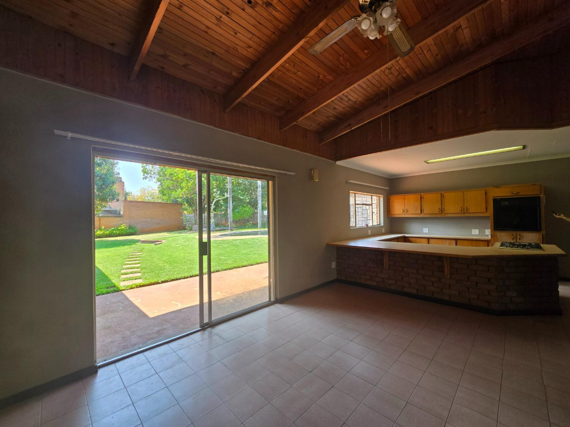  of property in Flora Park 