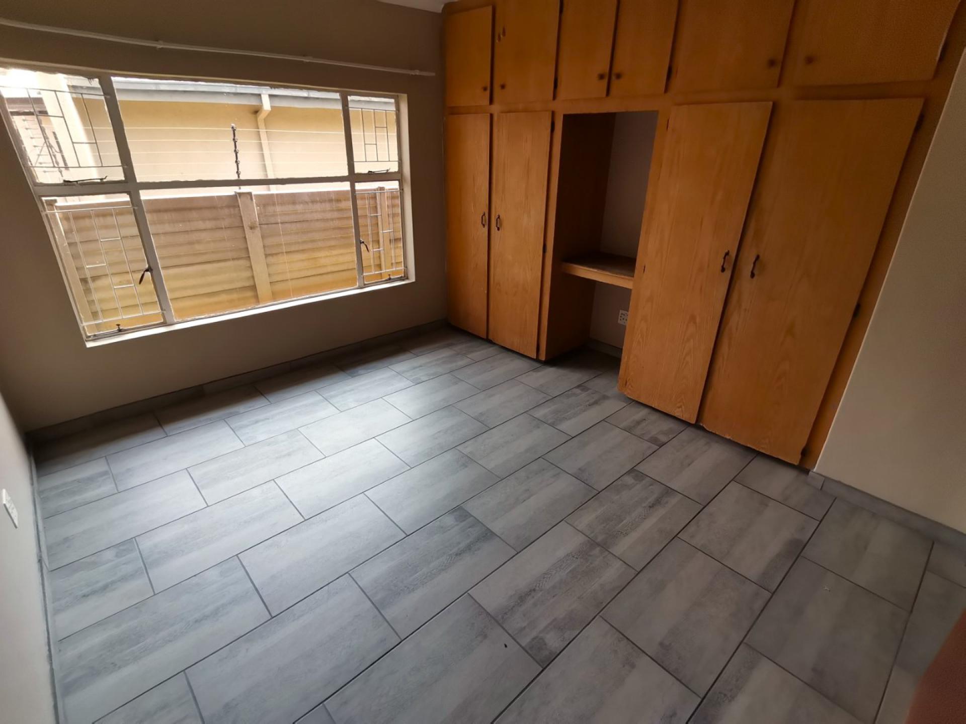  of property in Flora Park 