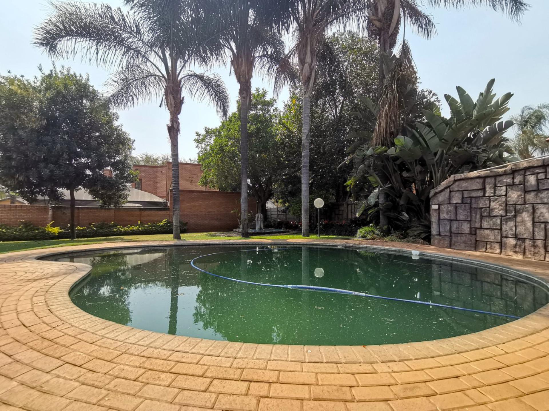  of property in Flora Park 