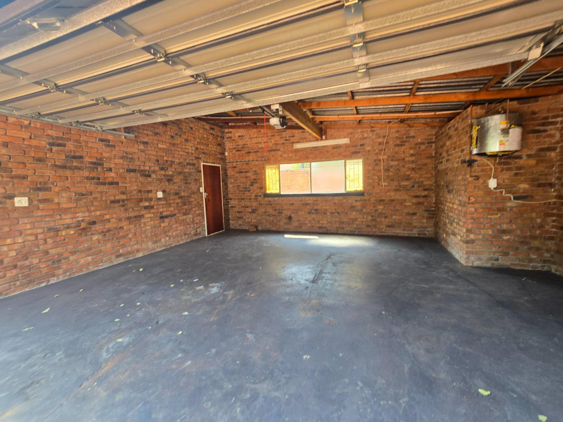  of property in Flora Park 