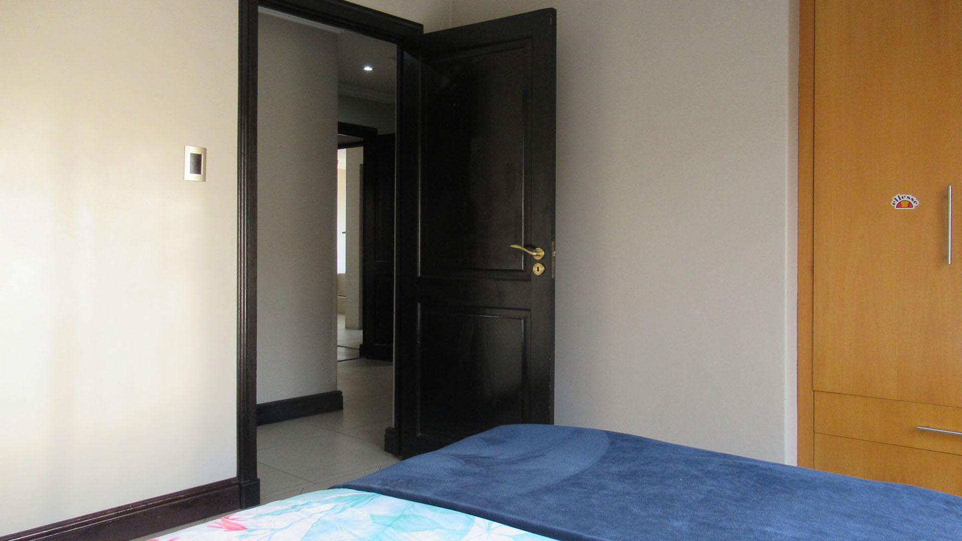 Bed Room 1 - 9 square meters of property in Glenvista