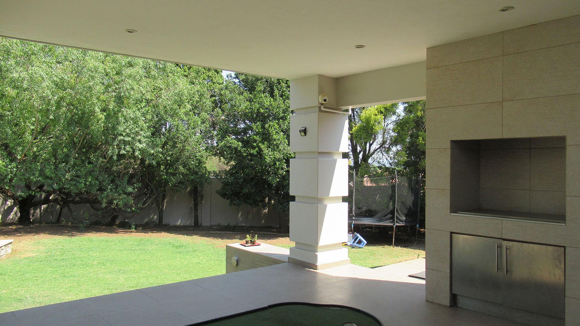 Patio - 47 square meters of property in Glenvista
